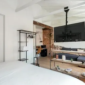  Habitación en casa particular Good Vibe España